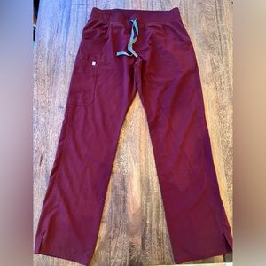 Figs Kade Cargo Pant - M - Burgundy